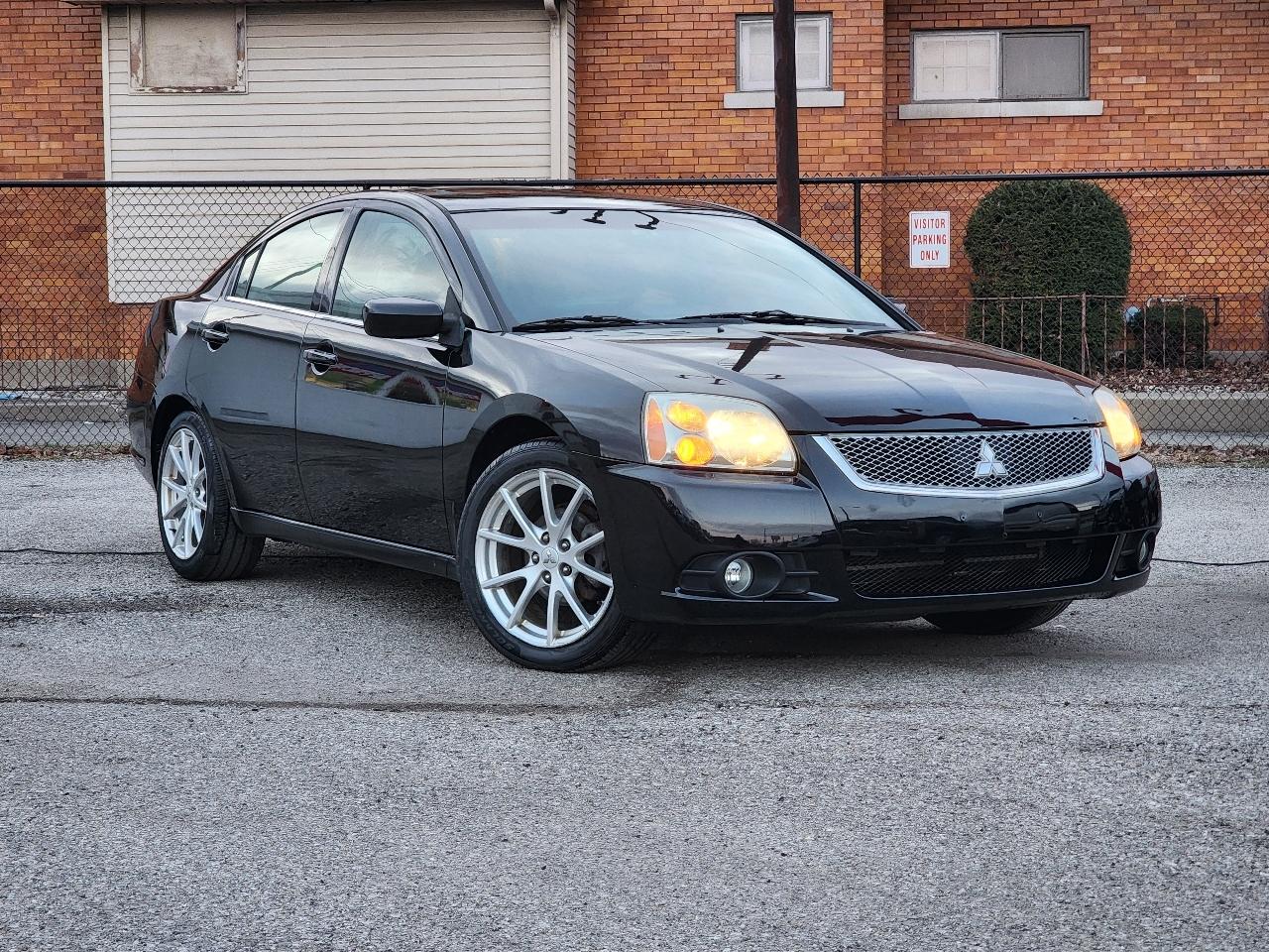 Mitsubishi Galant ES 2012