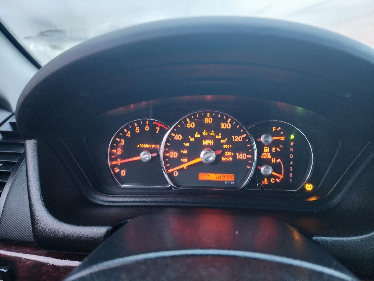 Mitsubishi Galant ES 2012