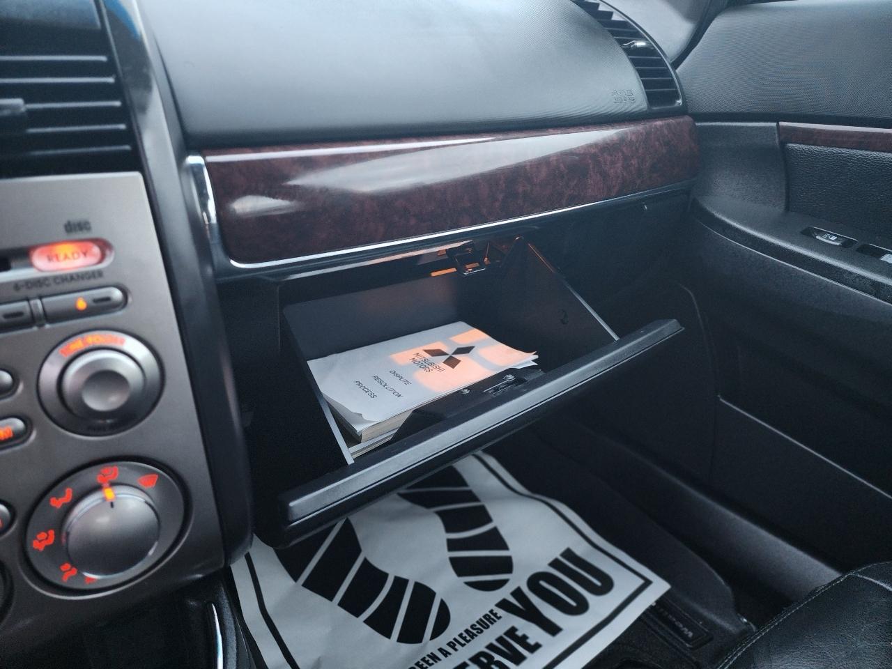 Mitsubishi Galant ES 2012