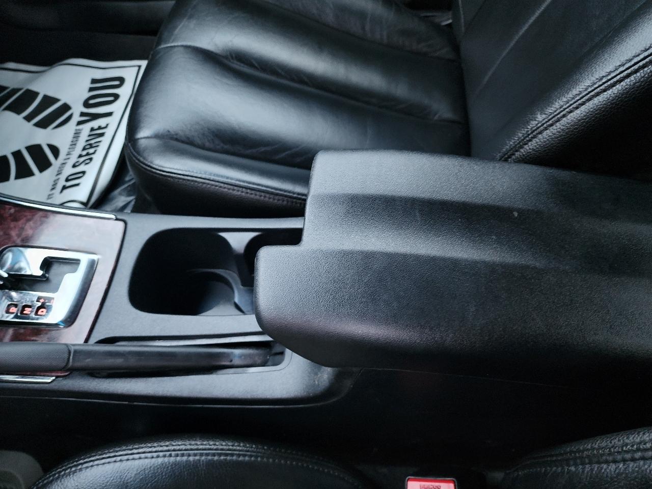 Mitsubishi Galant ES 2012