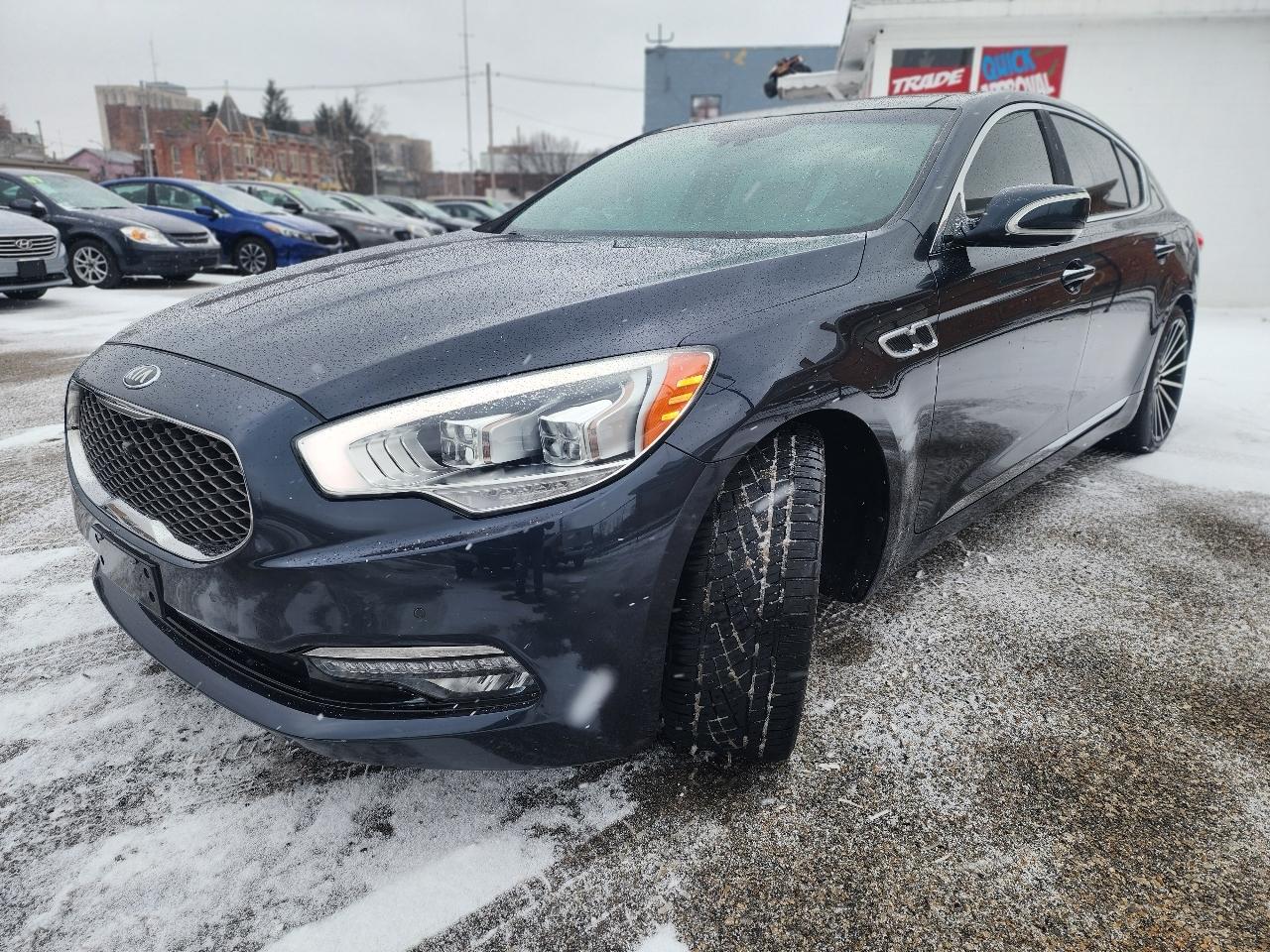 Kia K900 V8 2015