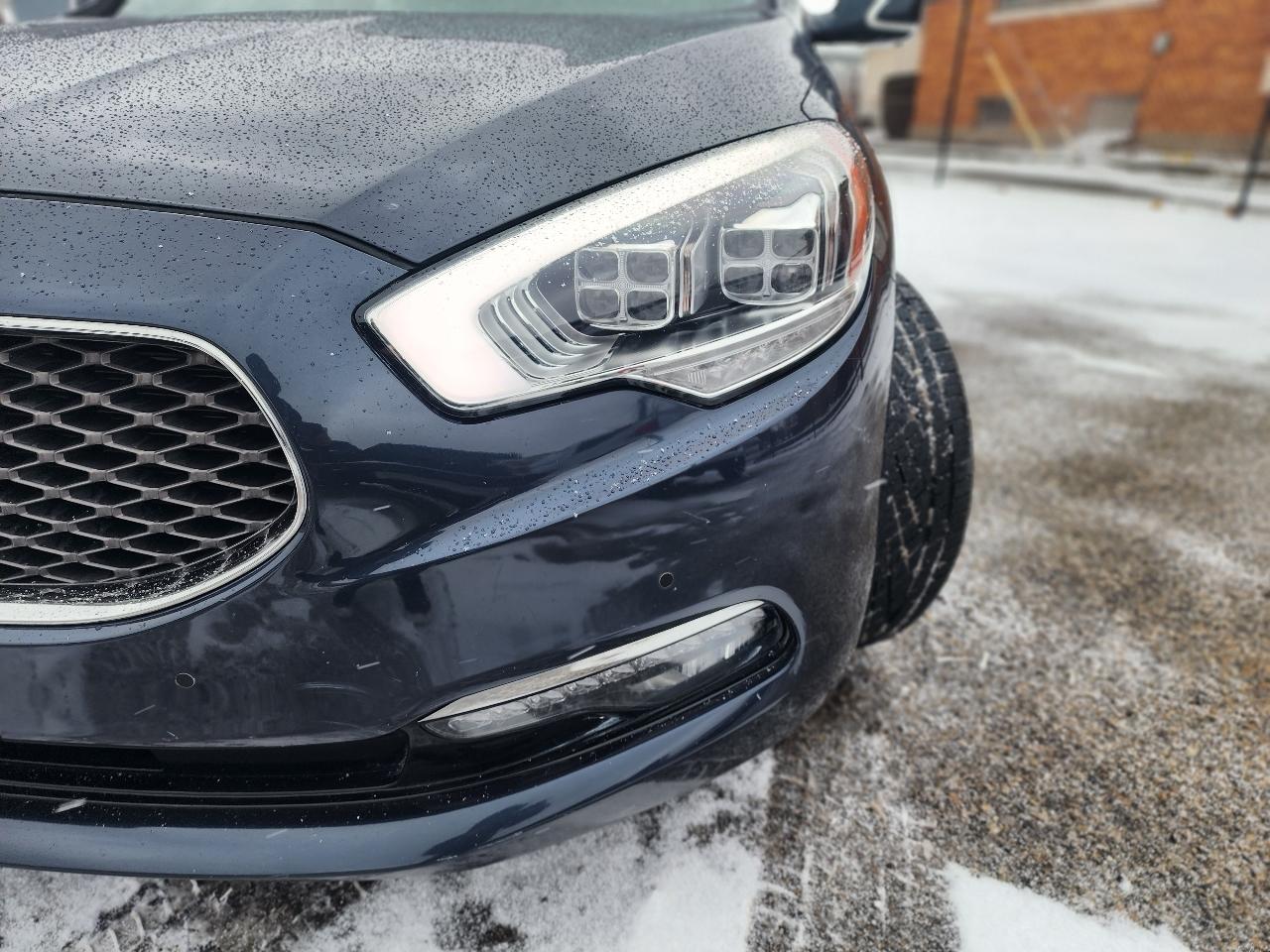 Kia K900 V8 2015