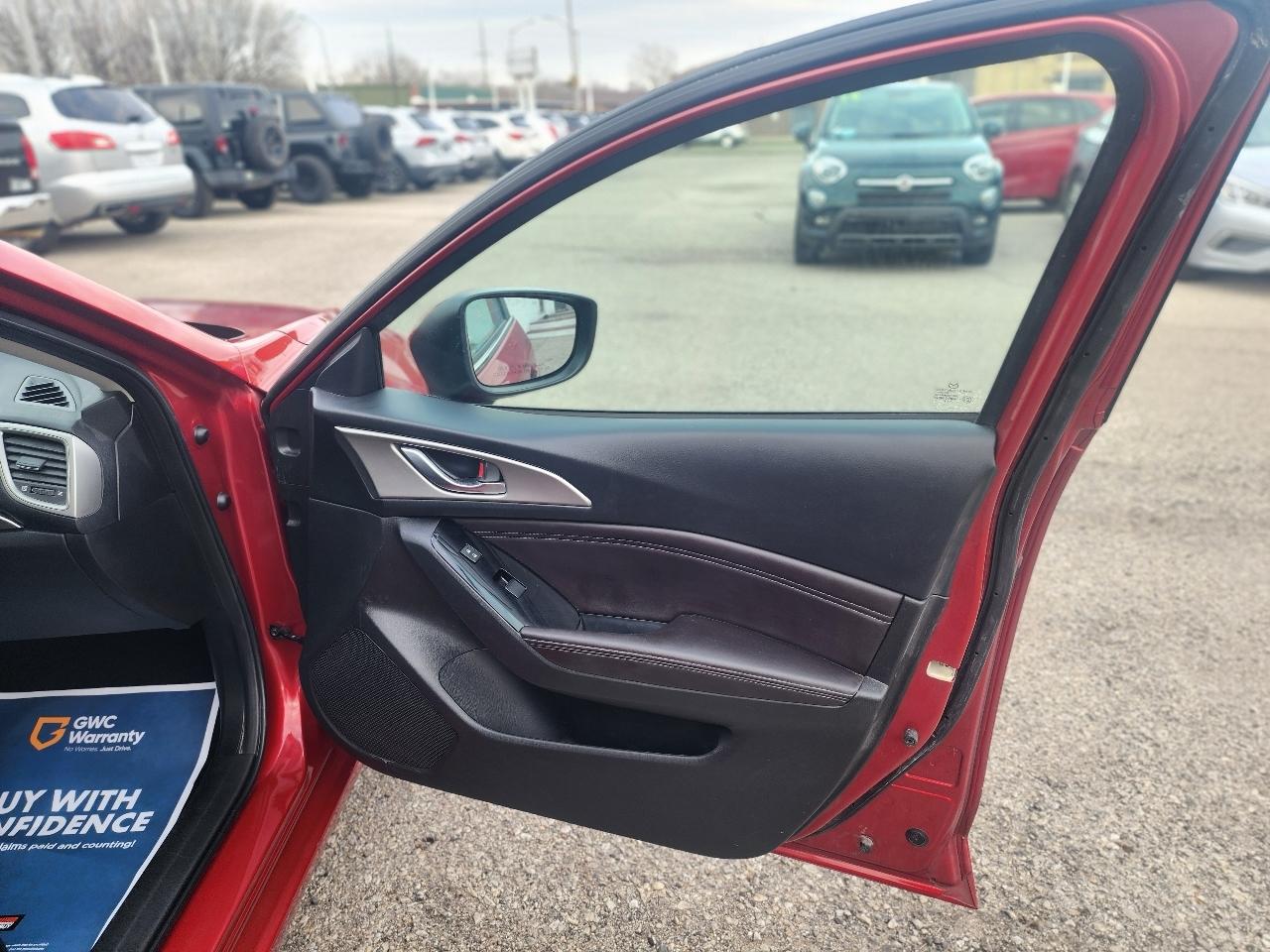 Mazda MAZDA3 i Touring AT 4-Door 2017