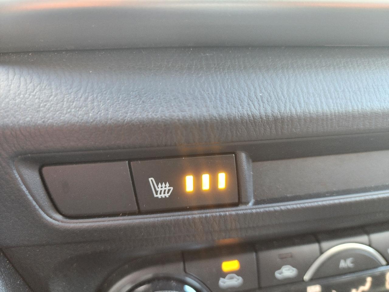 Mazda MAZDA3 i Touring AT 4-Door 2017