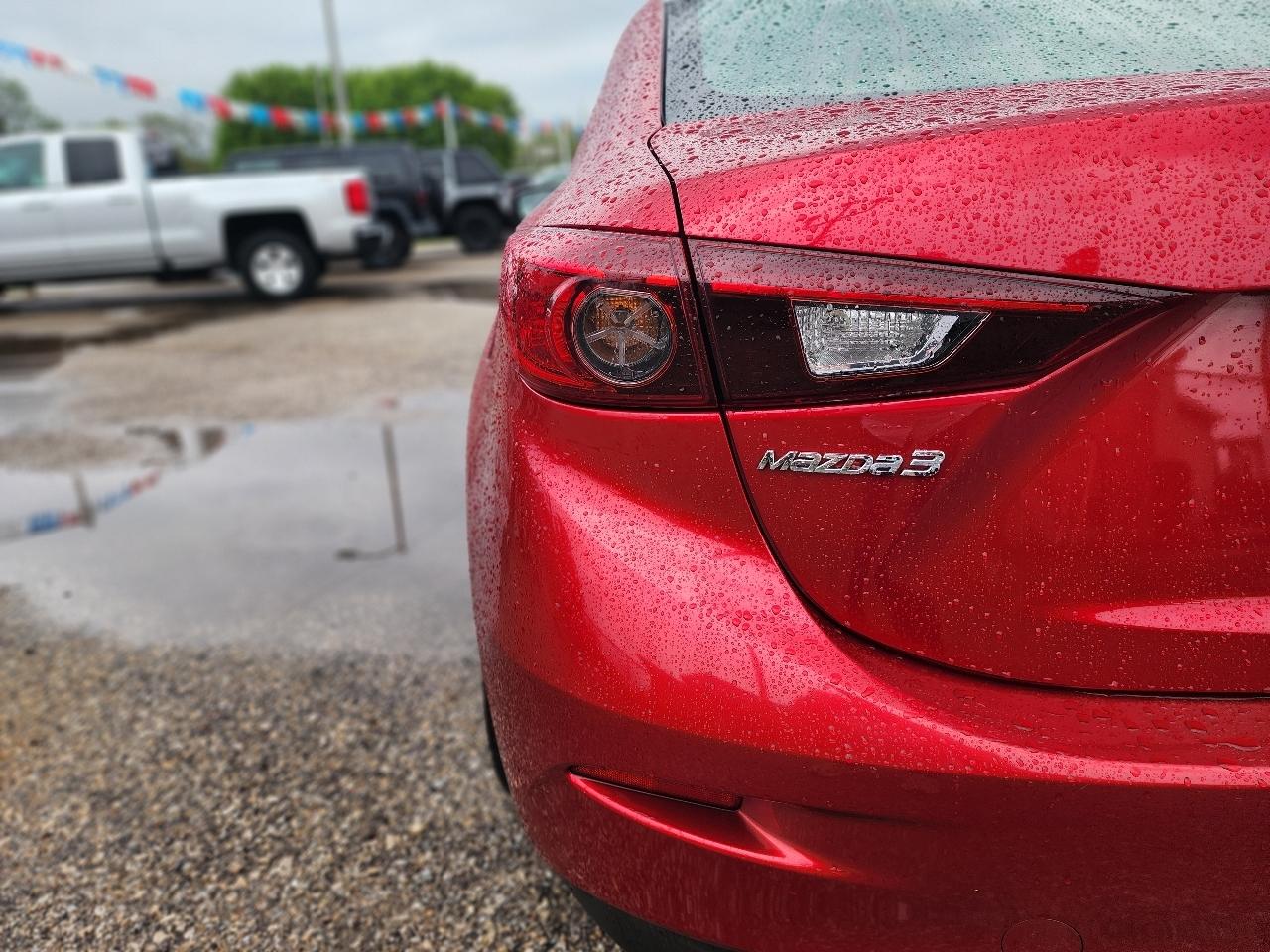 Mazda MAZDA3 i Touring AT 4-Door 2017