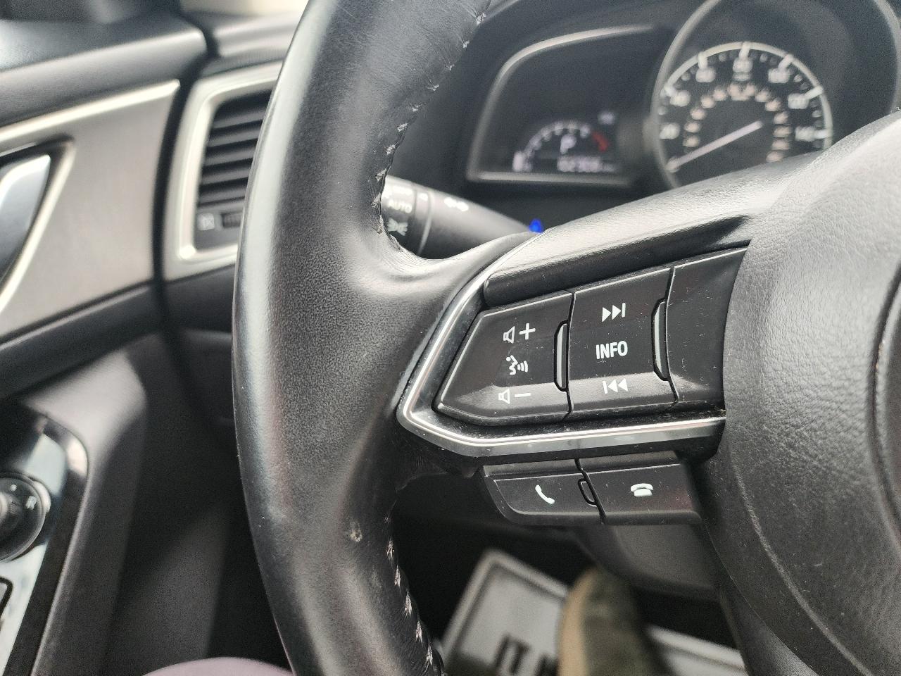 Mazda MAZDA3 i Touring AT 4-Door 2017
