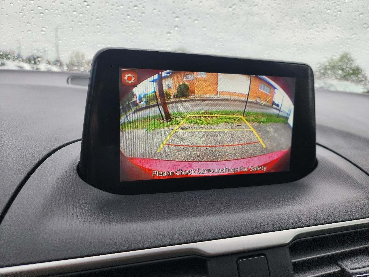 Mazda MAZDA3 i Touring AT 4-Door 2017
