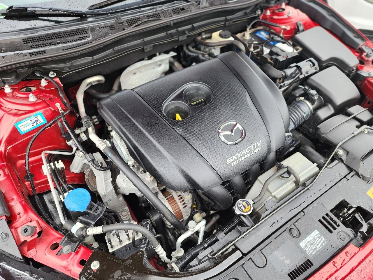 Mazda MAZDA3 i Touring AT 4-Door 2017
