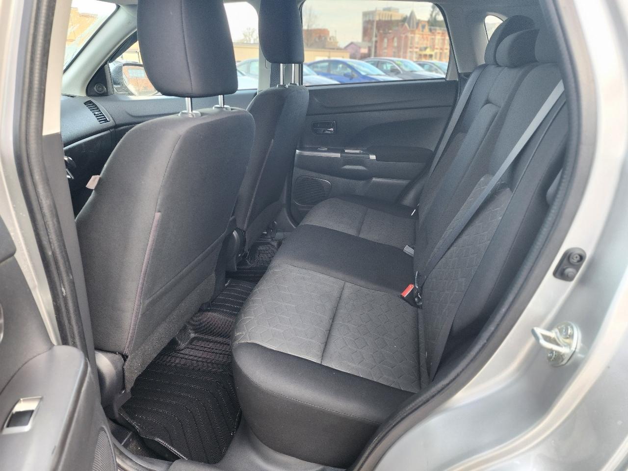 Mitsubishi Outlander Sport 2.0 ES AWD 2021