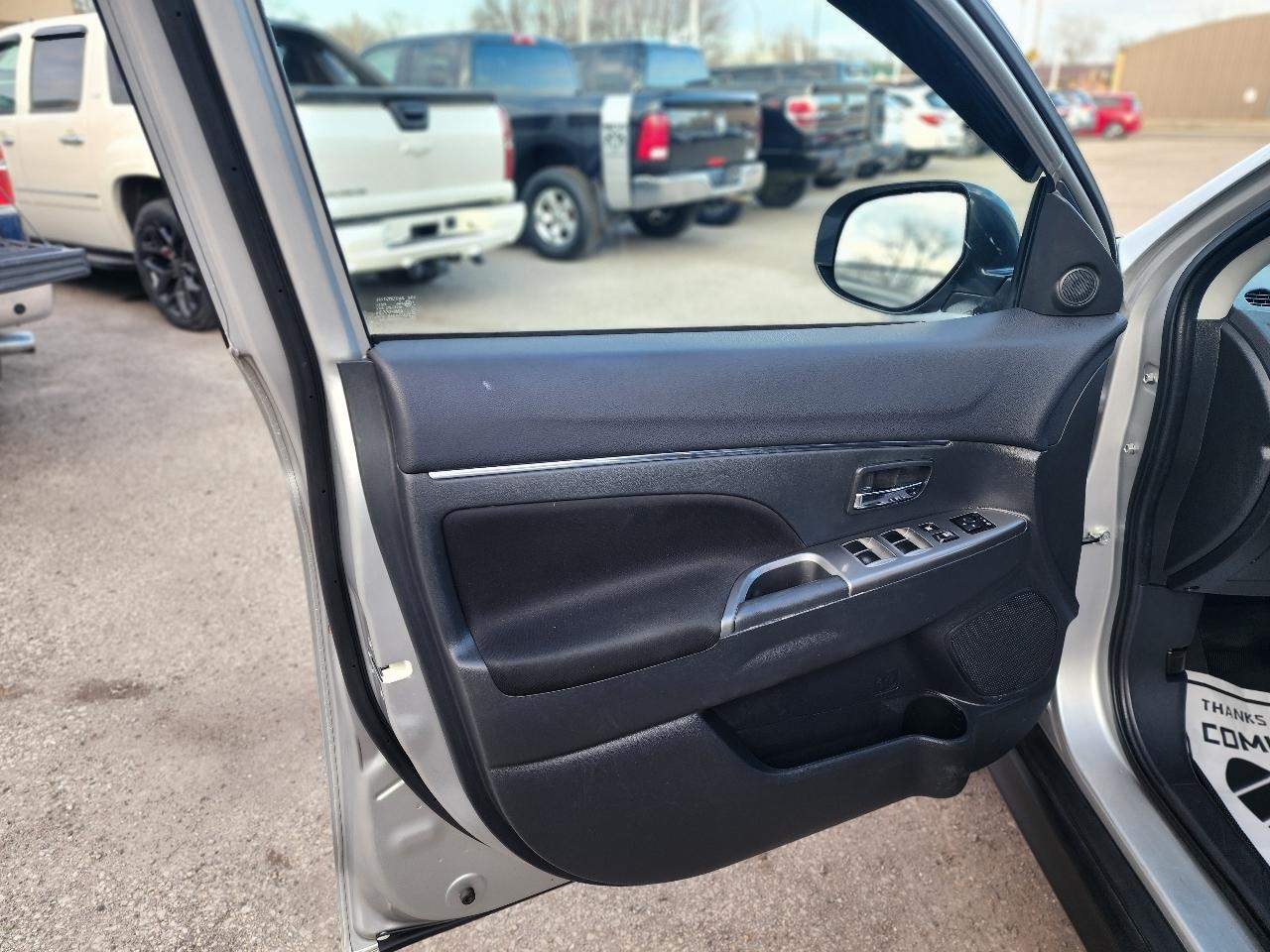 Mitsubishi Outlander Sport 2.0 ES AWD 2021