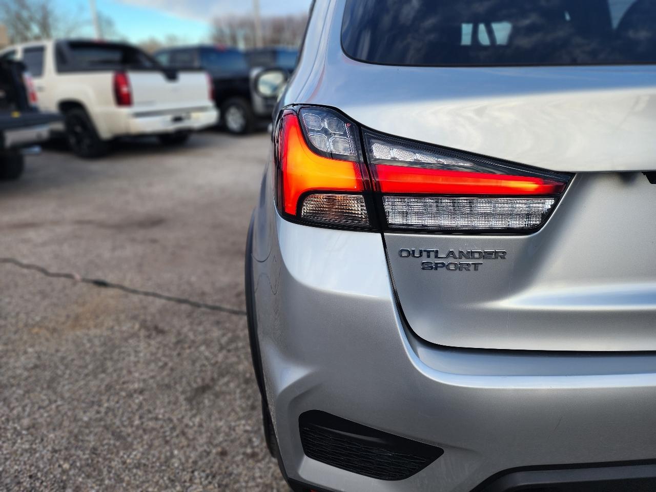 Mitsubishi Outlander Sport 2.0 ES AWD 2021