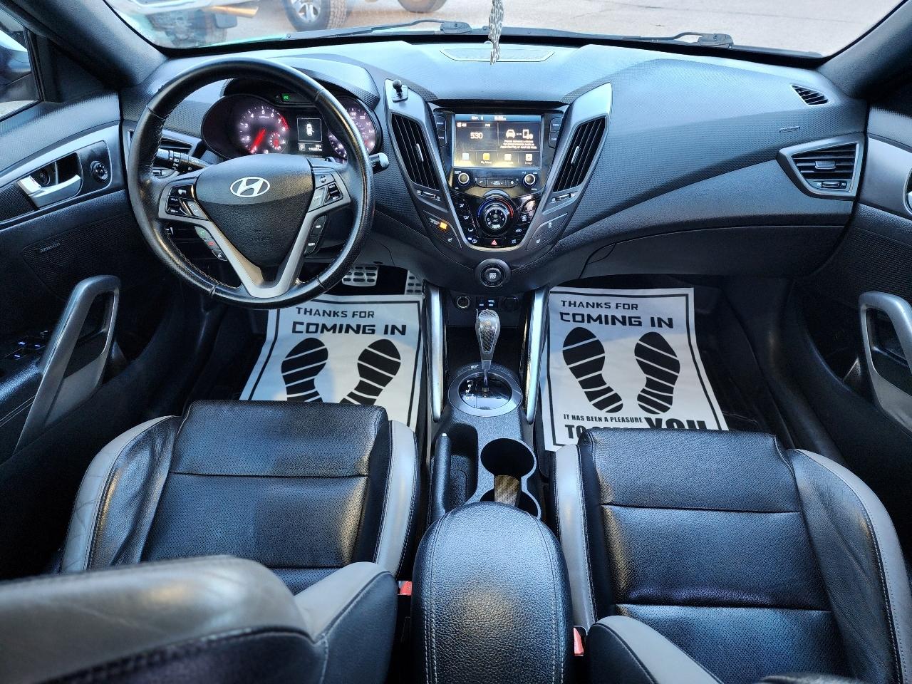 Hyundai Veloster Turbo R-Spec w/Red Interior 6M 2017