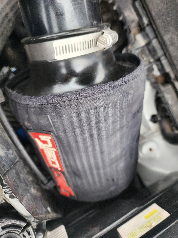 Hyundai Veloster Turbo R-Spec w/Red Interior 6M 2017