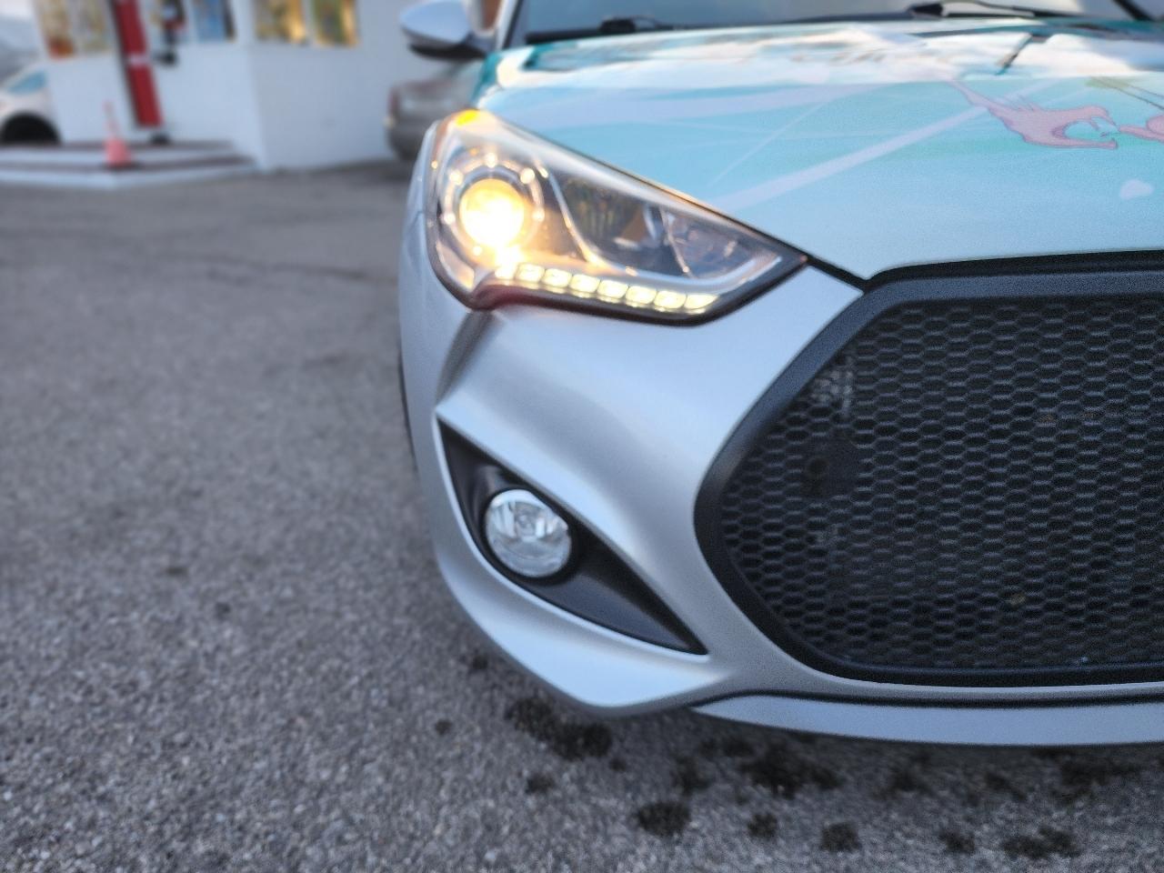 Hyundai Veloster Turbo R-Spec w/Red Interior 6M 2017