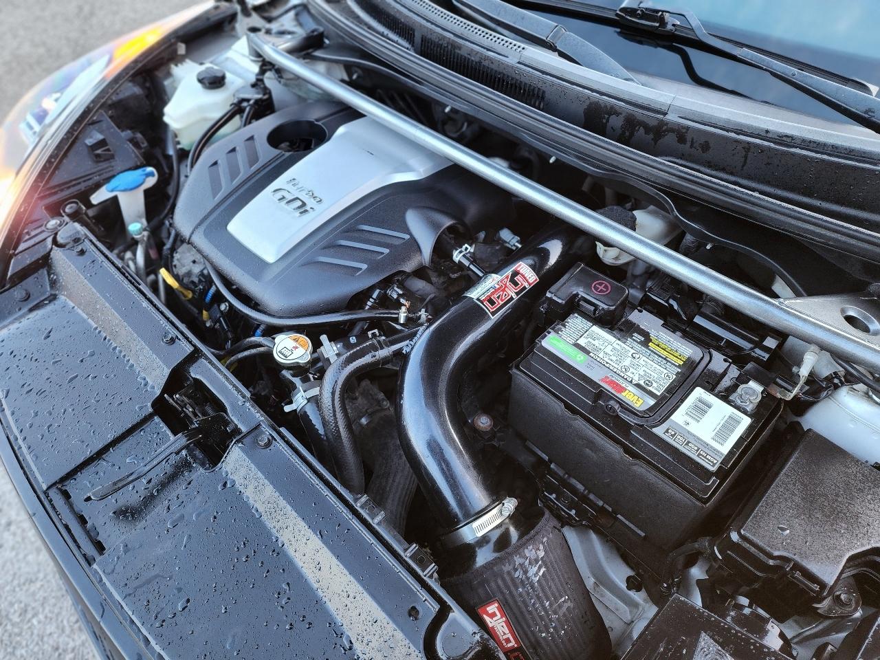 Hyundai Veloster Turbo R-Spec w/Red Interior 6M 2017