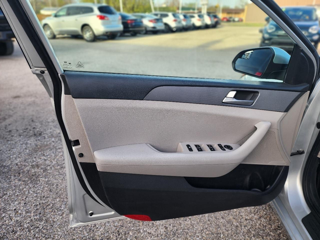 Hyundai Sonata SE 2017