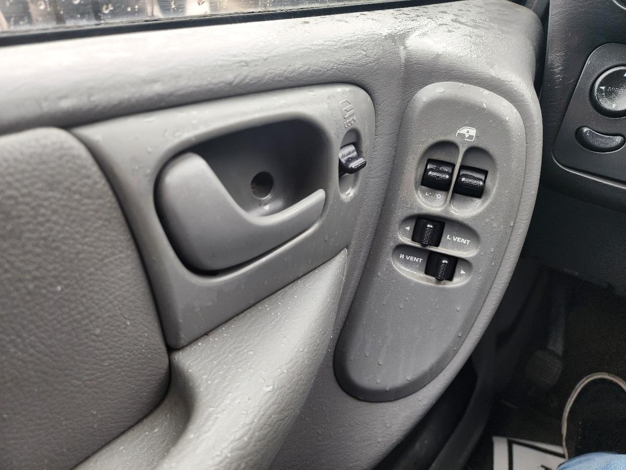 Chrysler Town & Country Touring 2005