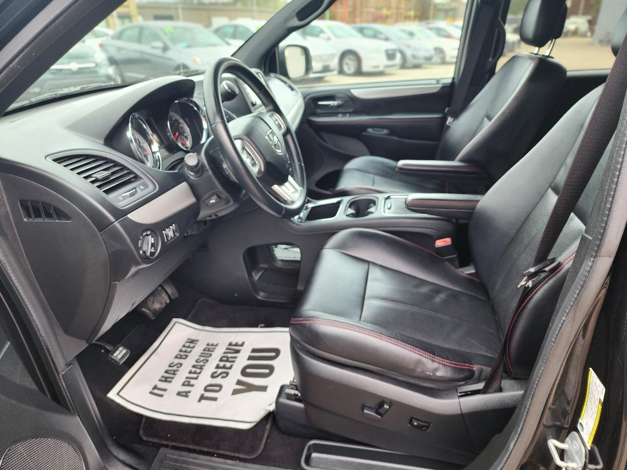 Dodge Grand Caravan R/T 2014