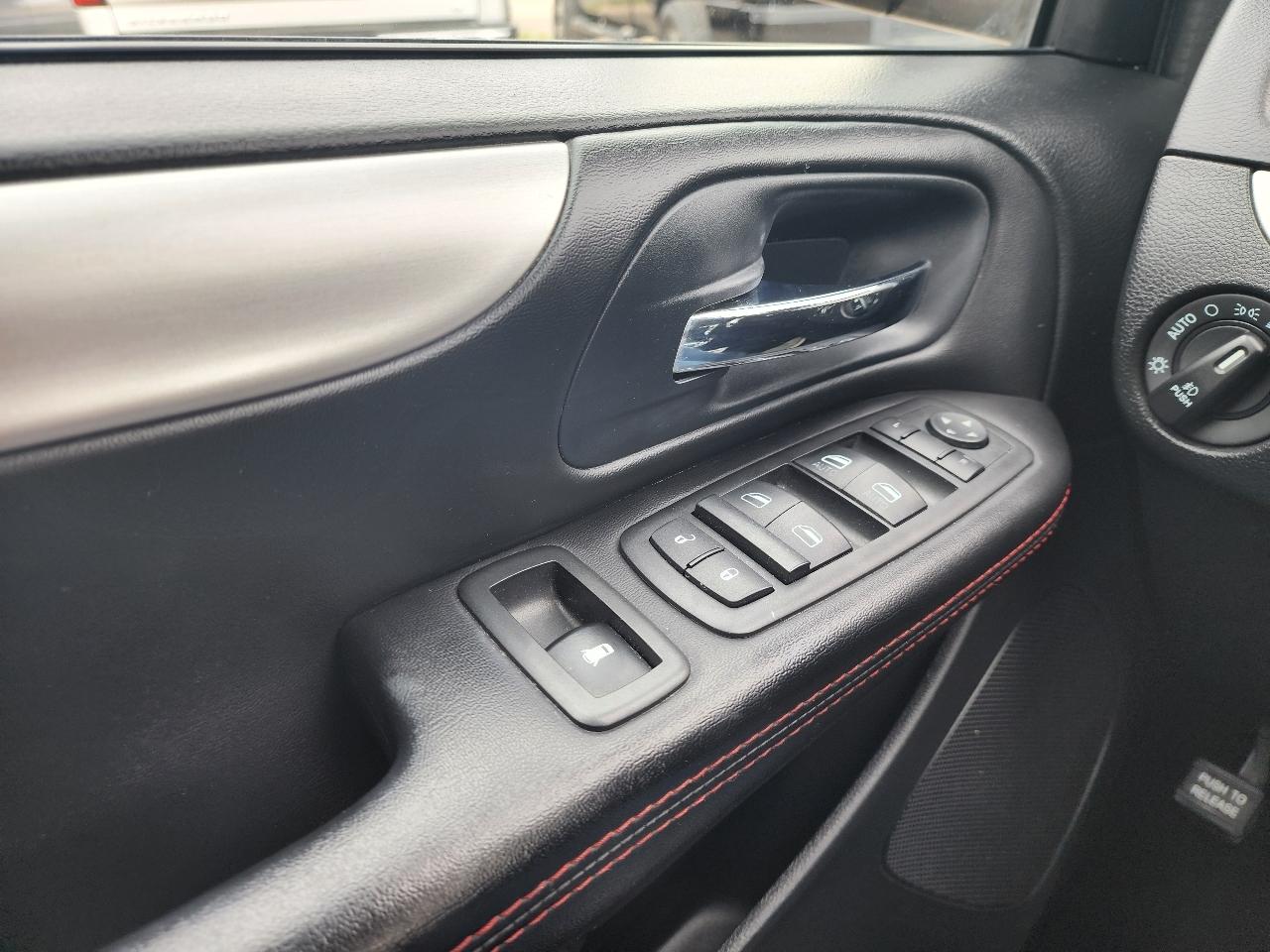 Dodge Grand Caravan R/T 2014