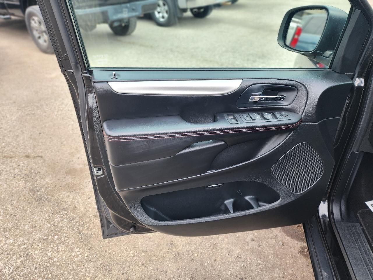 Dodge Grand Caravan R/T 2014