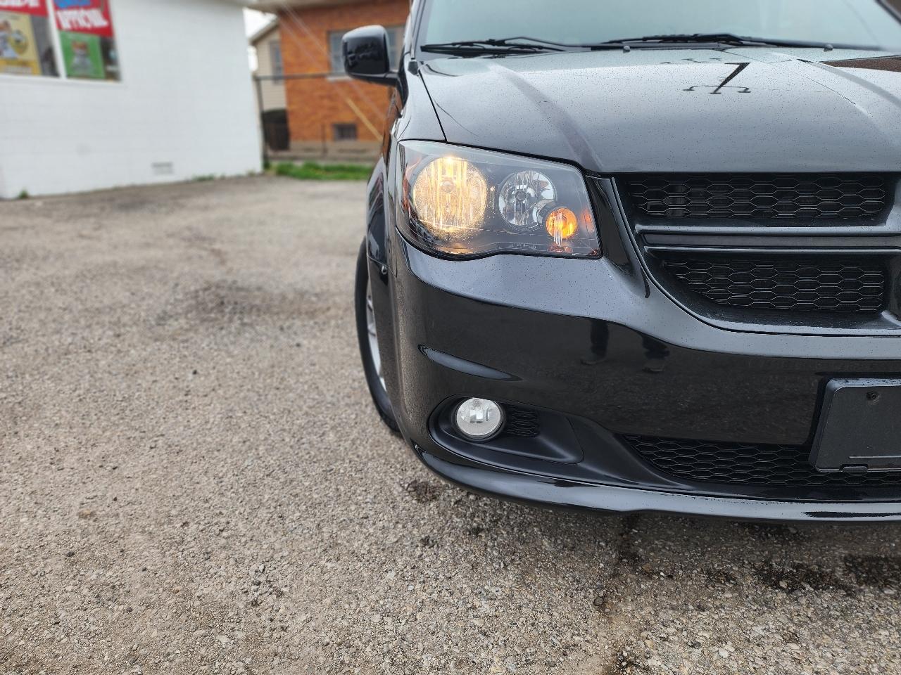 Dodge Grand Caravan R/T 2014