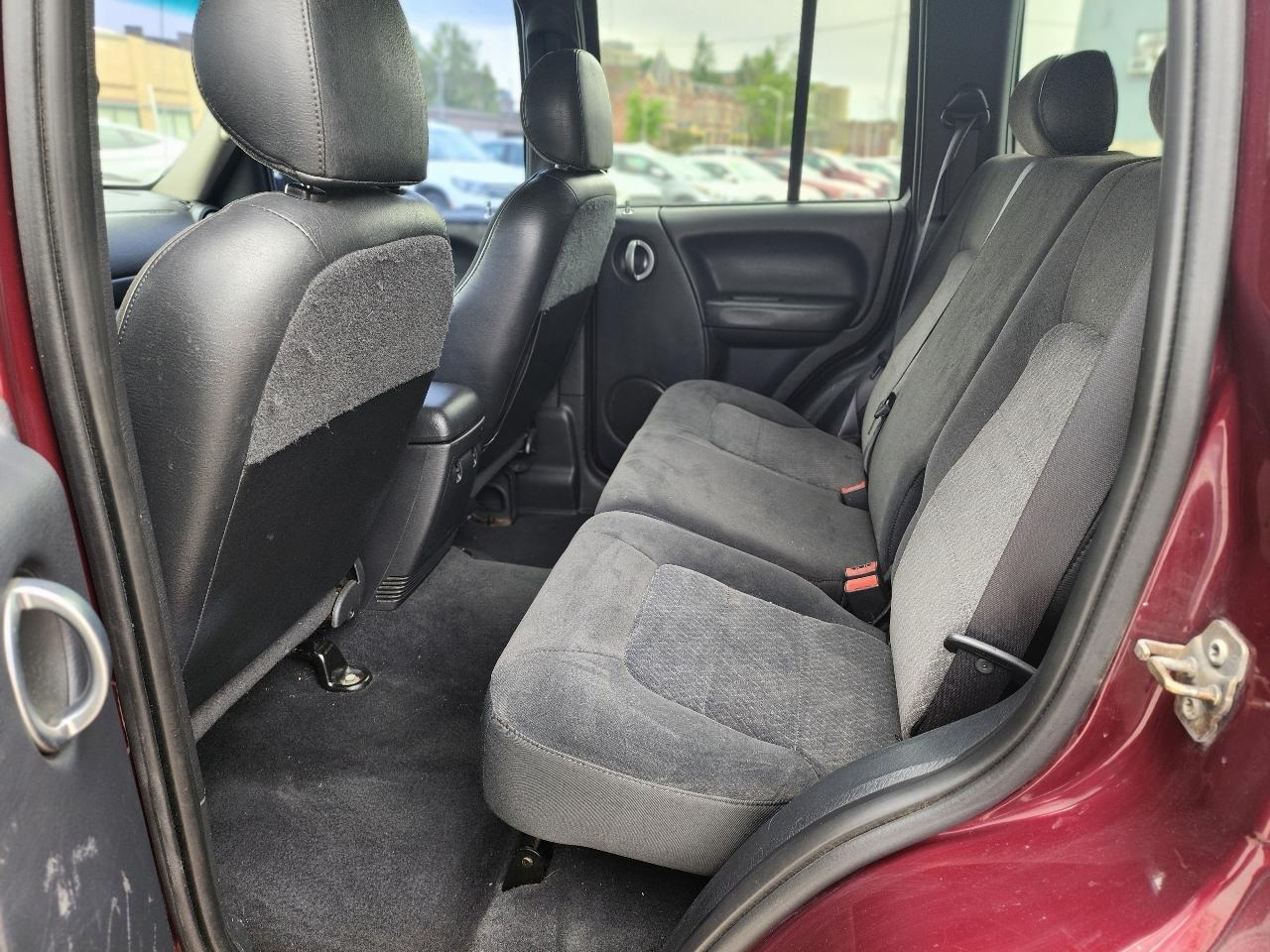 Jeep Liberty Limited 4WD 2003