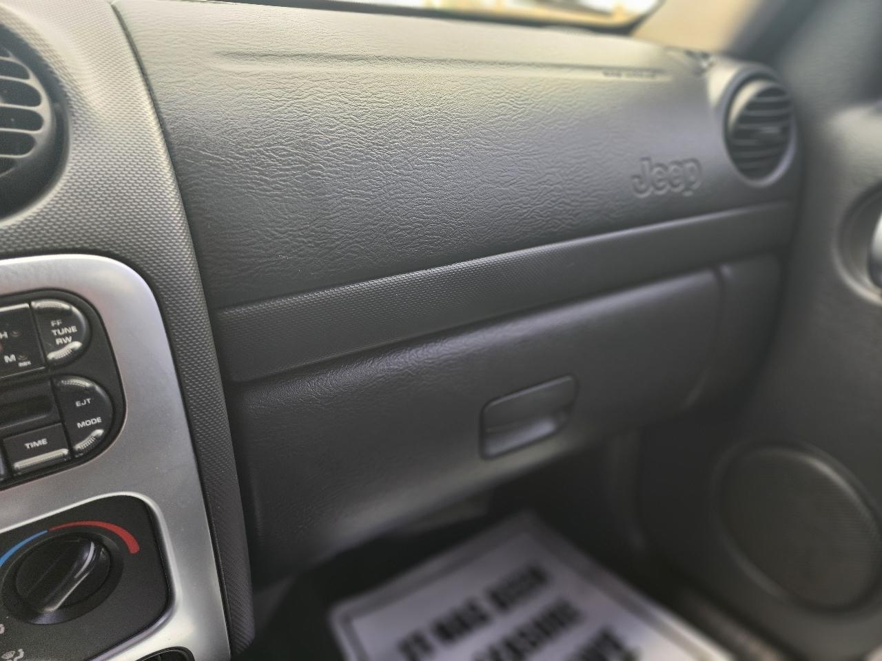 Jeep Liberty Limited 4WD 2003
