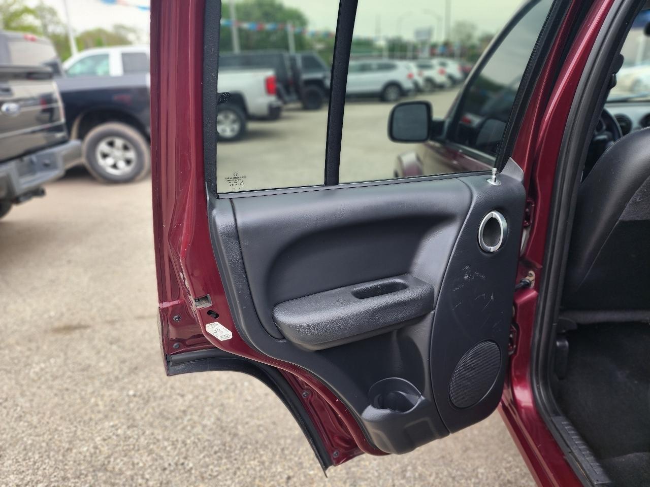 Jeep Liberty Limited 4WD 2003