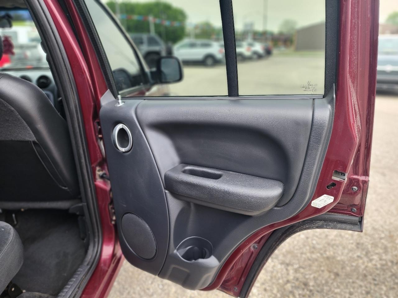 Jeep Liberty Limited 4WD 2003