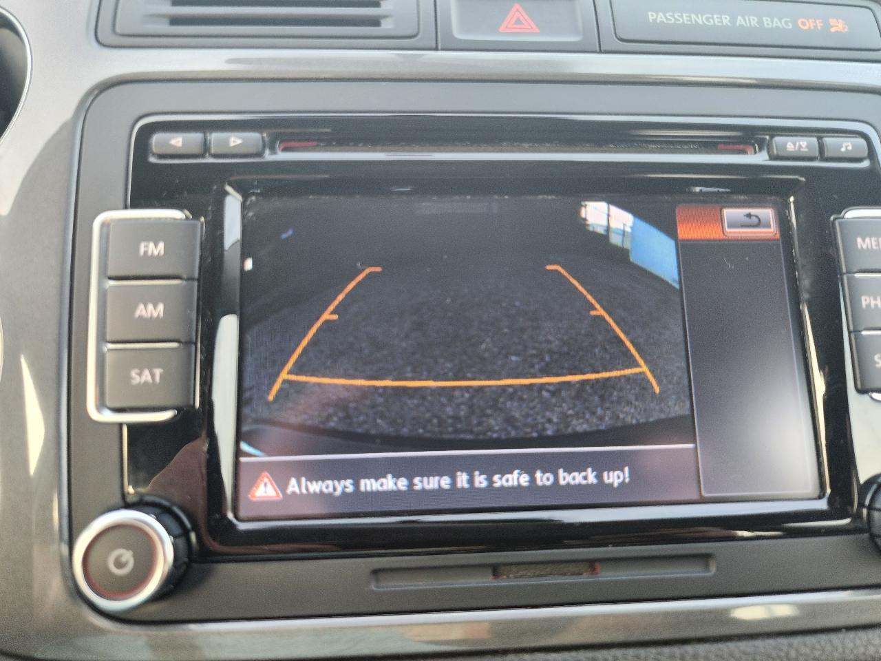 Volkswagen Tiguan S 2015