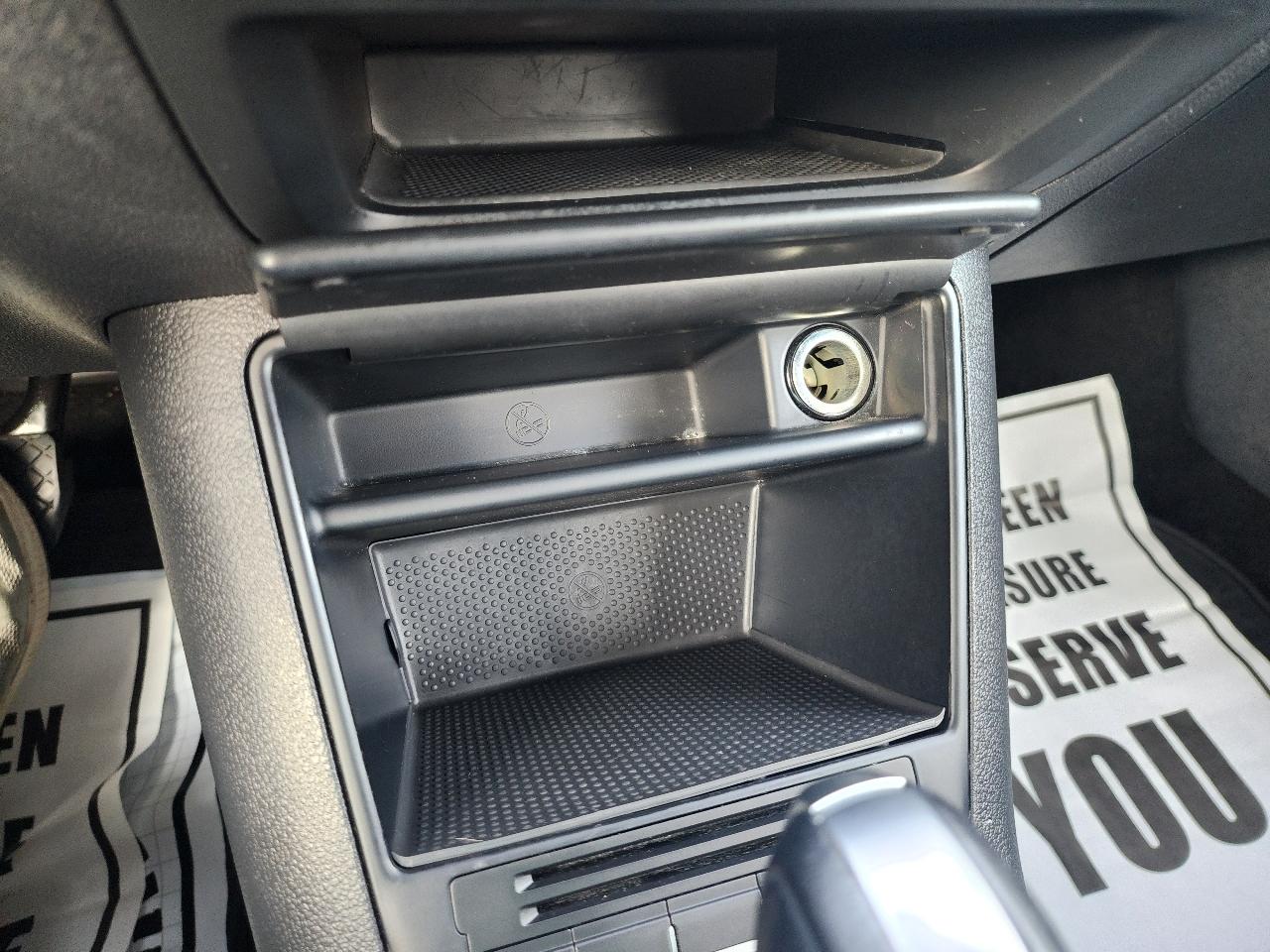 Volkswagen Tiguan S 2015