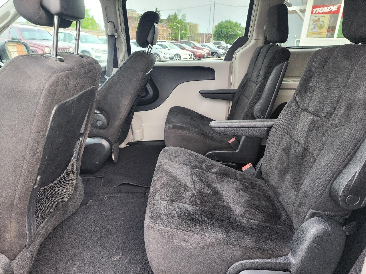 Chrysler Town & Country Touring 2012