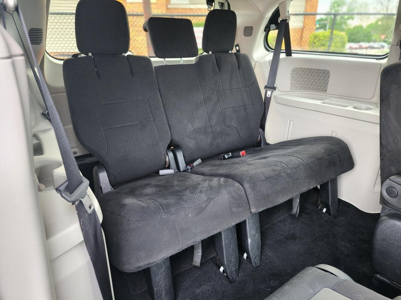Chrysler Town & Country Touring 2012