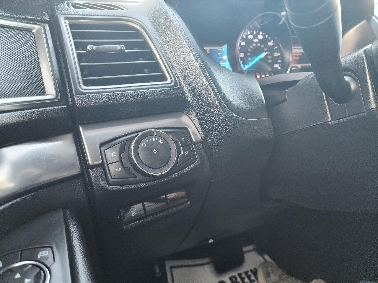Ford Explorer XLT FWD 2018