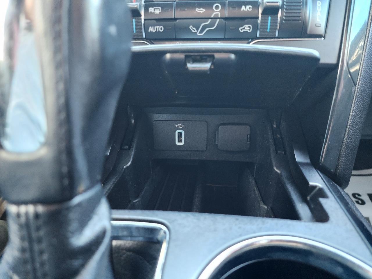 Ford Explorer XLT FWD 2018
