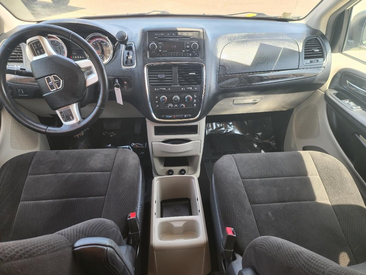 Dodge Grand Caravan SE 2013