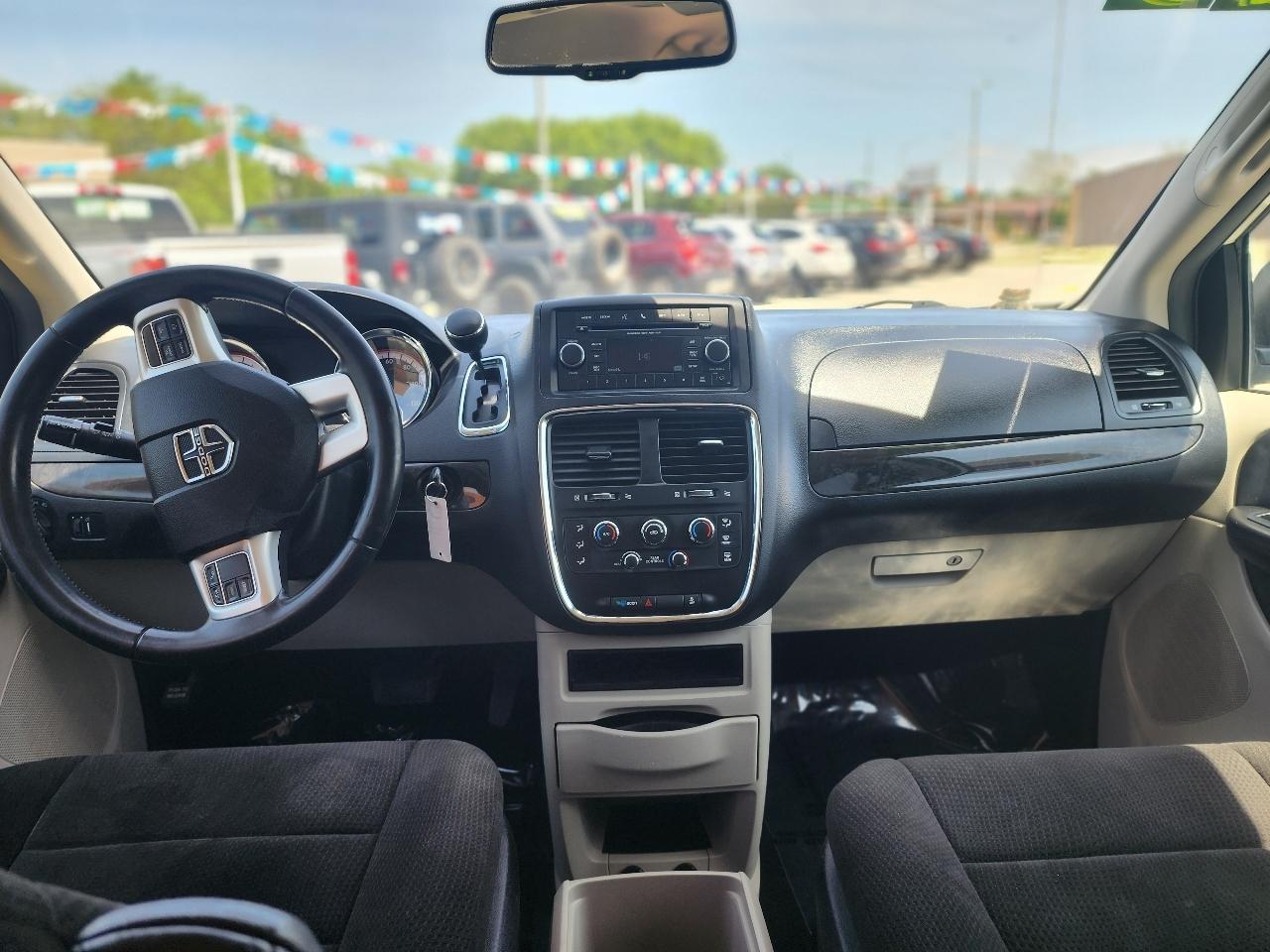 Dodge Grand Caravan SE 2013