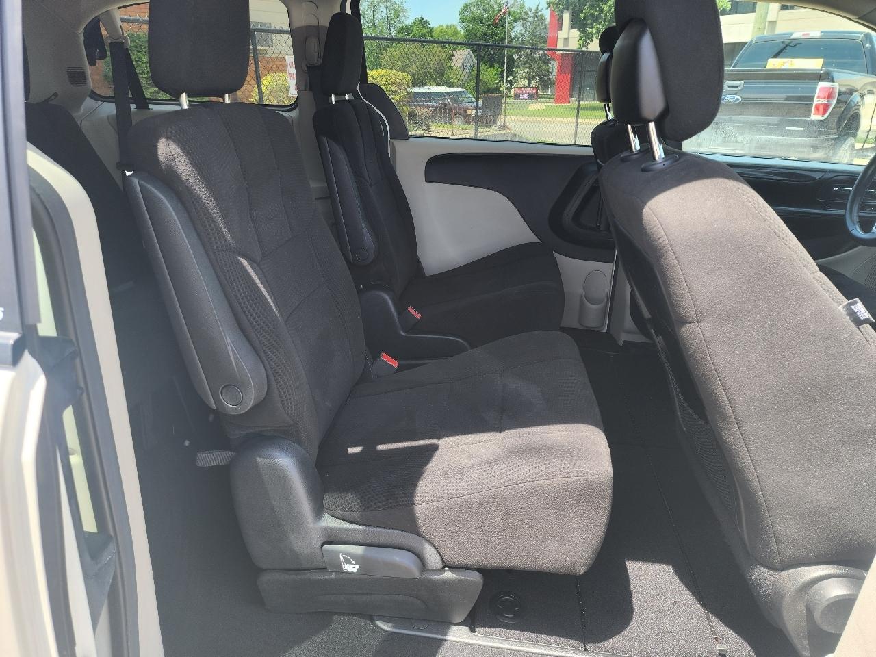 Dodge Grand Caravan SE 2013
