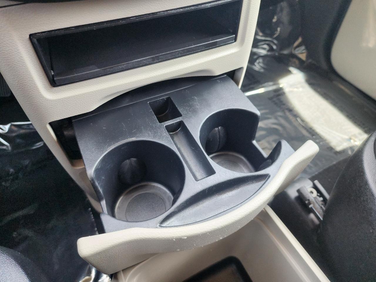 Dodge Grand Caravan SE 2013