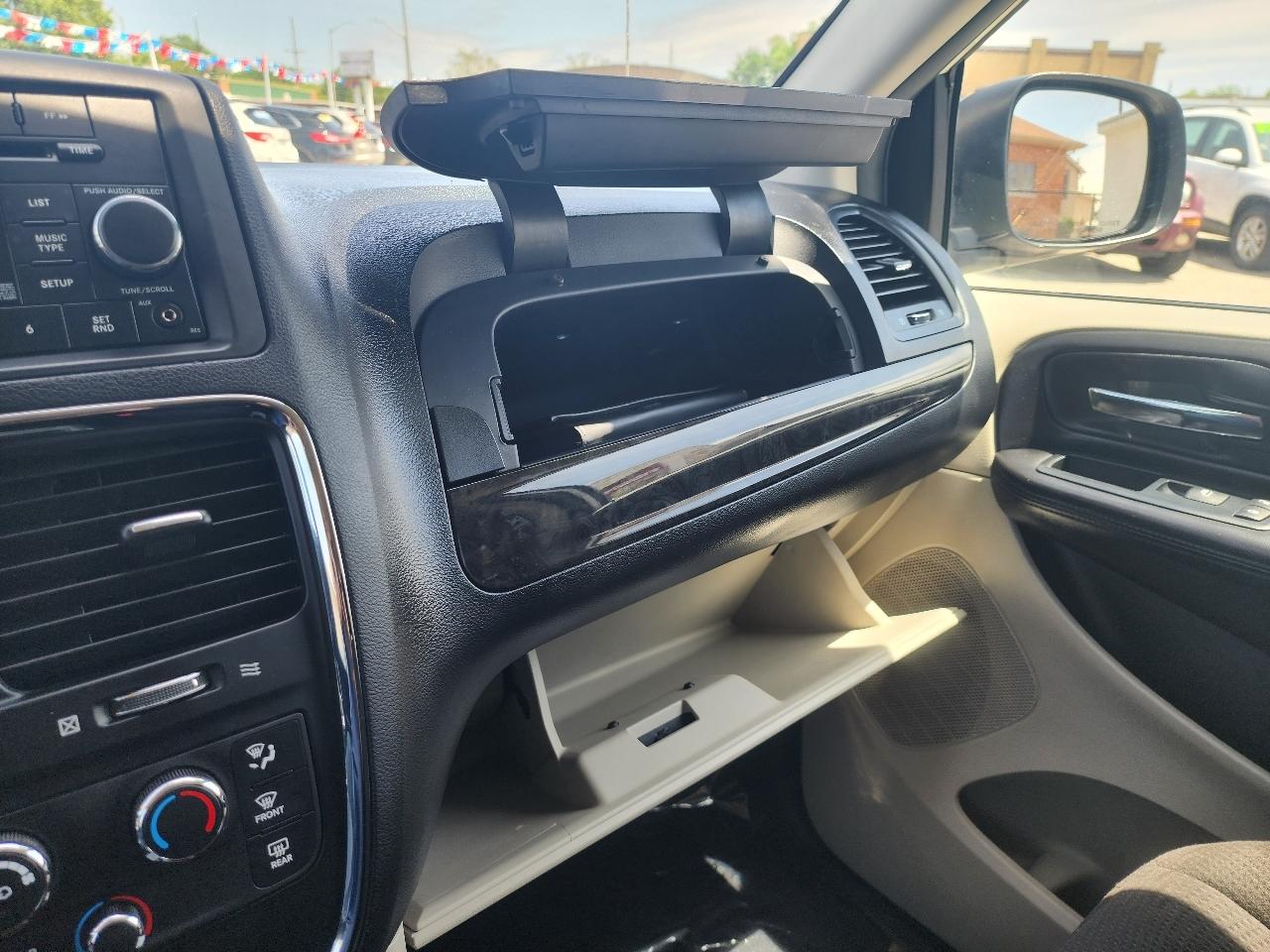 Dodge Grand Caravan SE 2013