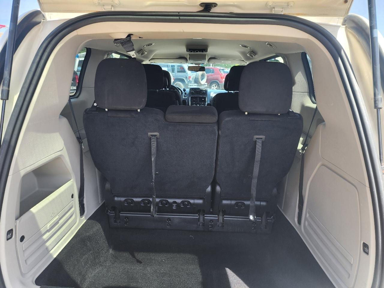 Dodge Grand Caravan SE 2013