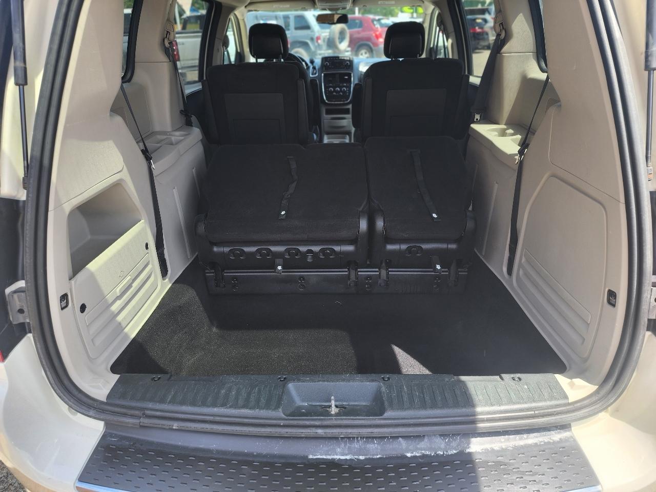 Dodge Grand Caravan SE 2013