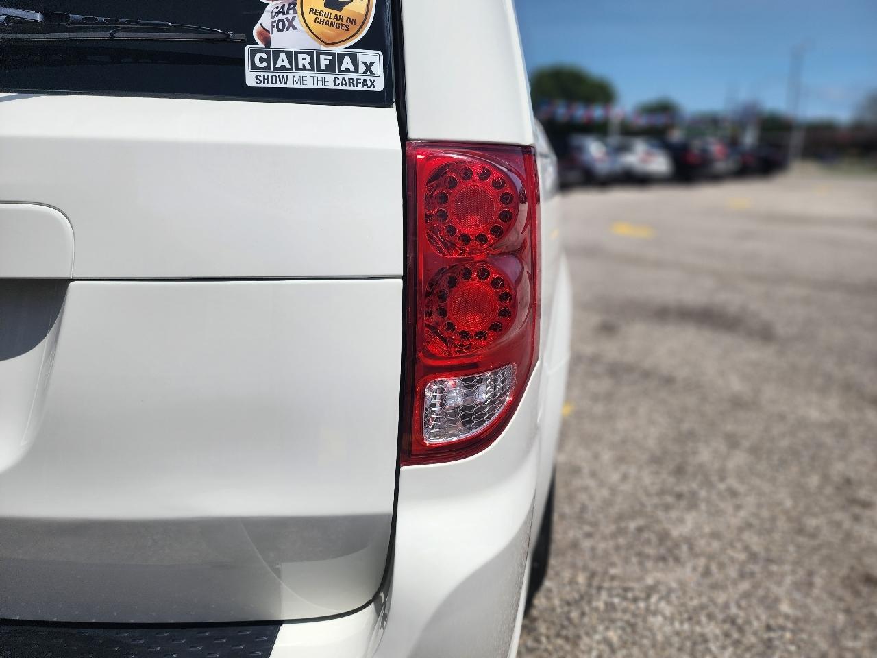 Dodge Grand Caravan SE 2013