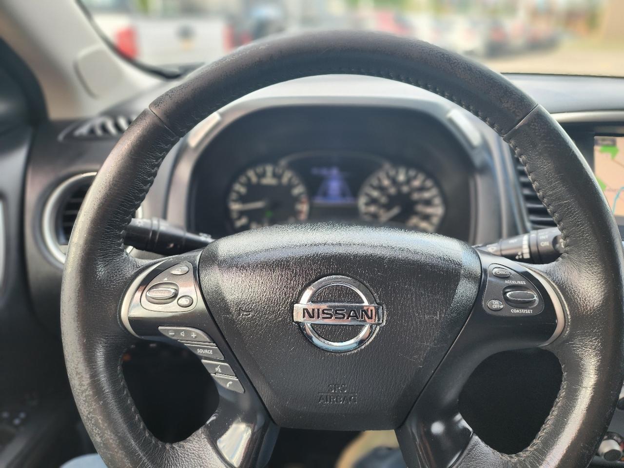 Nissan Pathfinder S 4WD 2017