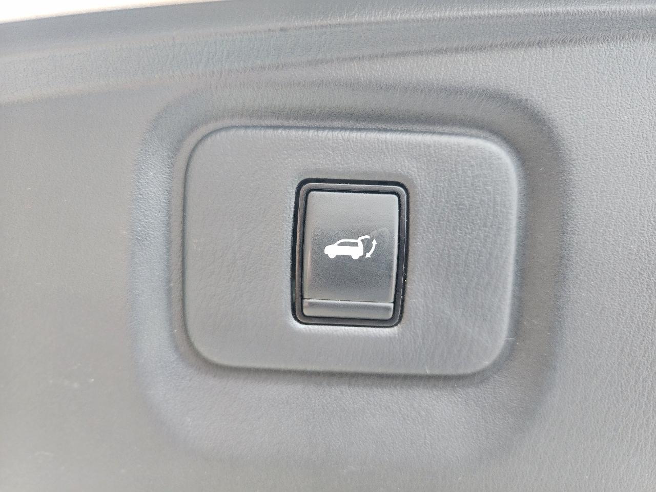 Nissan Pathfinder S 4WD 2017