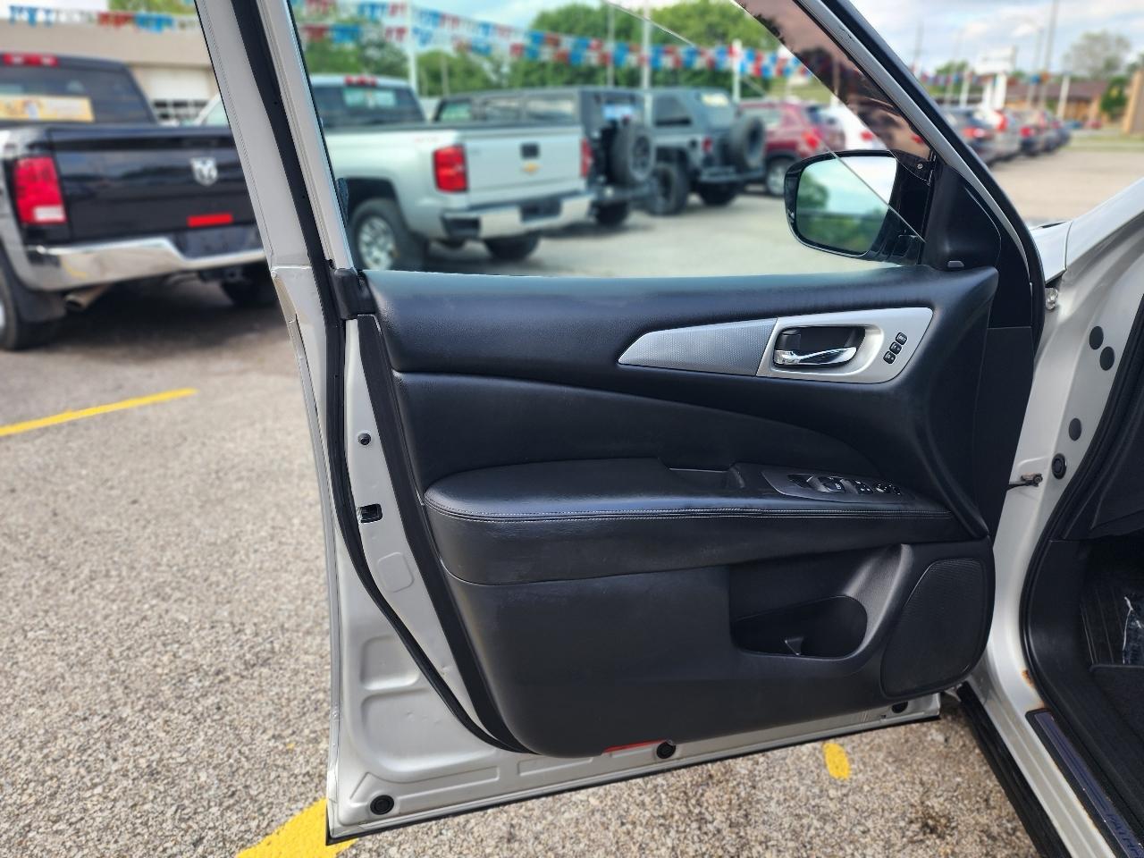 Nissan Pathfinder S 4WD 2017