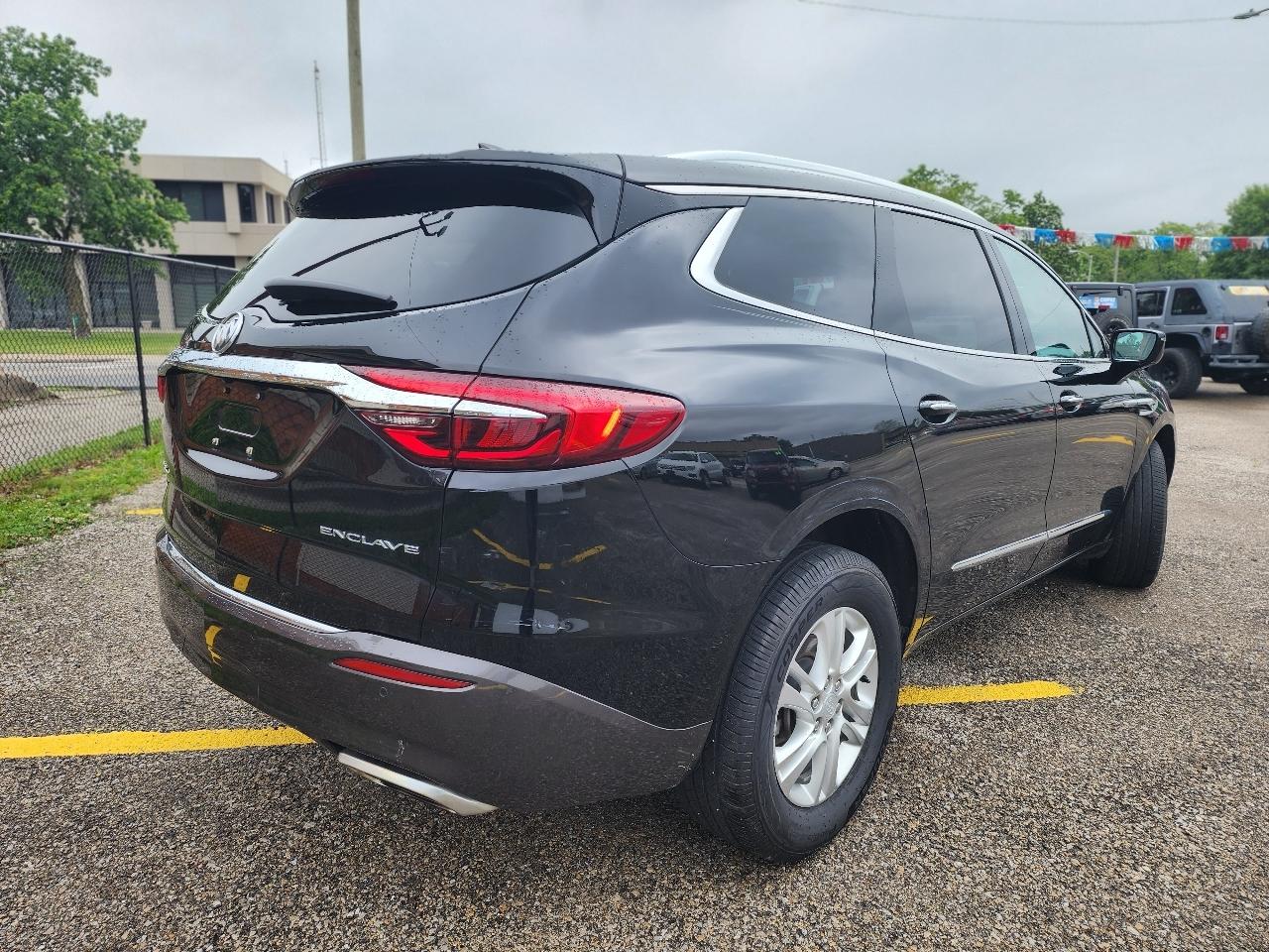 Buick Enclave Essence FWD 2018