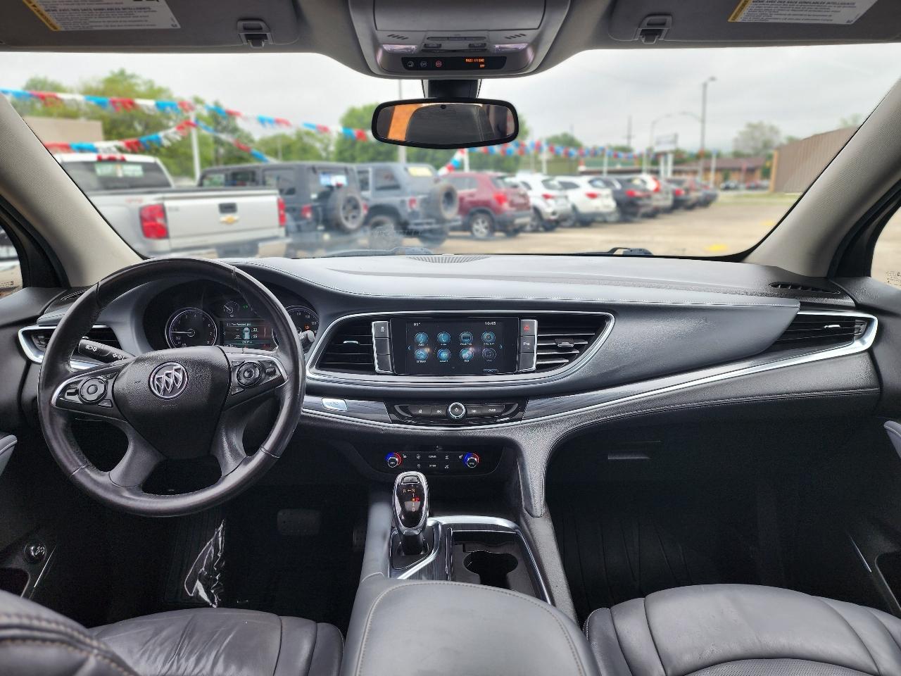 Buick Enclave Essence FWD 2018