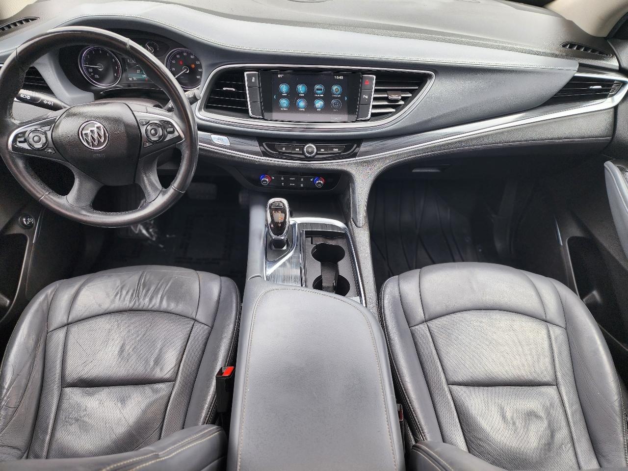 Buick Enclave Essence FWD 2018