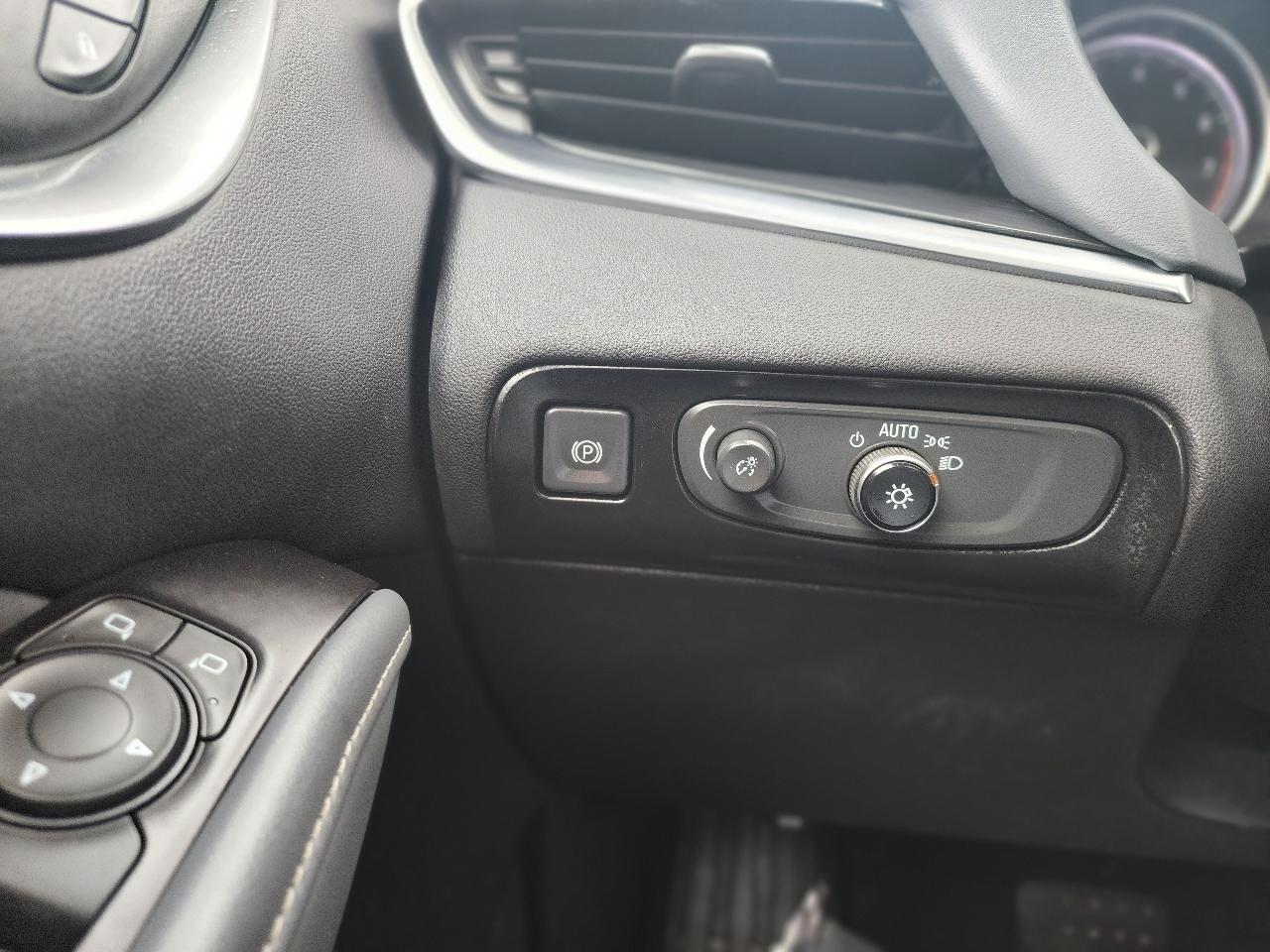 Buick Enclave Essence FWD 2018